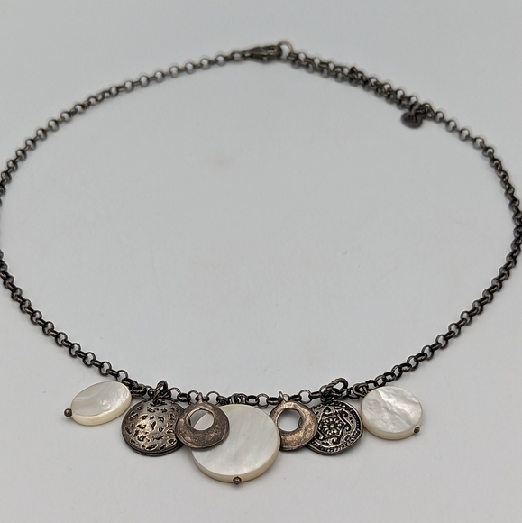 Beautiful Silpada Sterling 925 Mother of Pearl Discs/Pendants Necklace - Picture 4 of 13